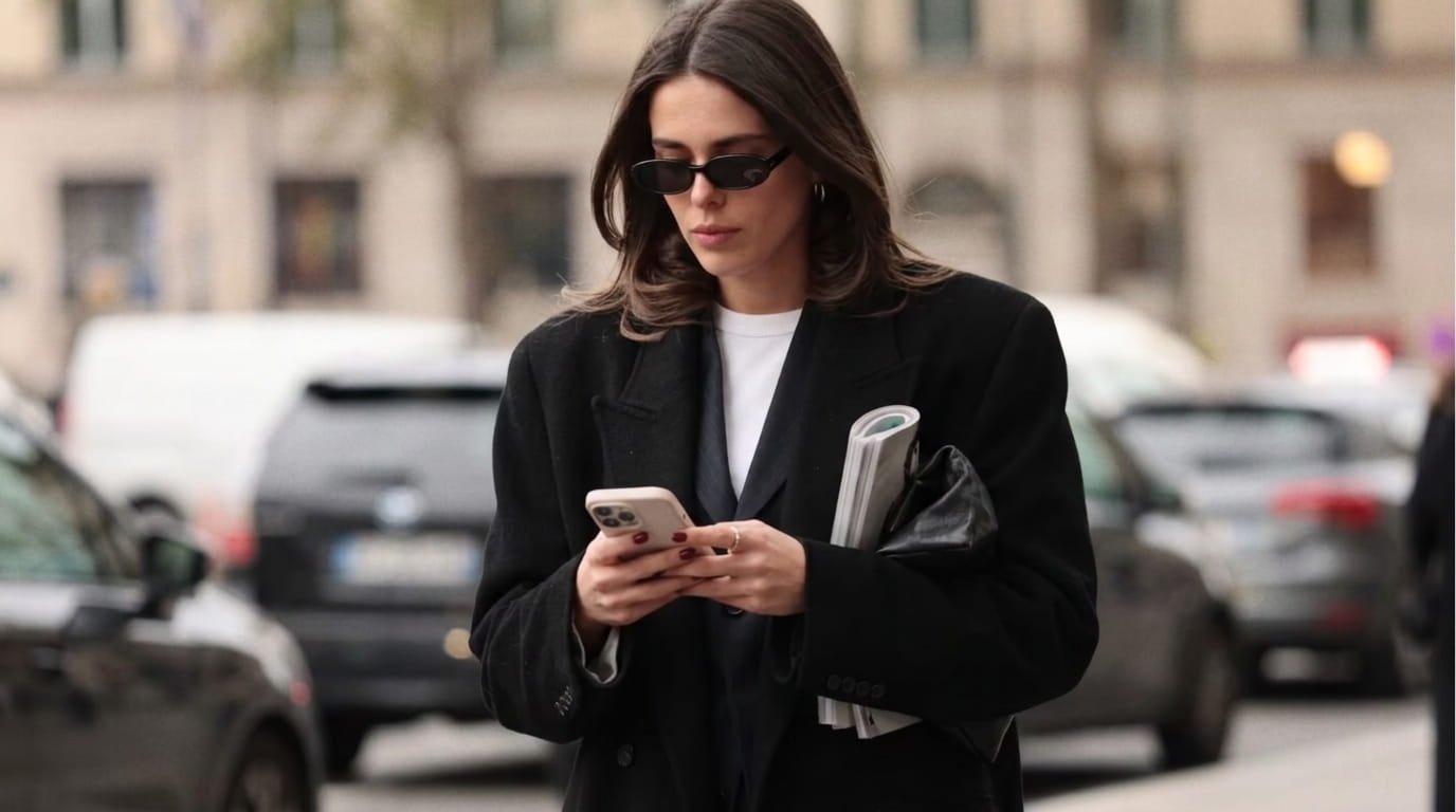 Six style updates for 2026, featuring modern wardrobe essentials, fresh color combinations, updated silhouettes, chic accessories, and simple ways to create polished, contemporary outfits.