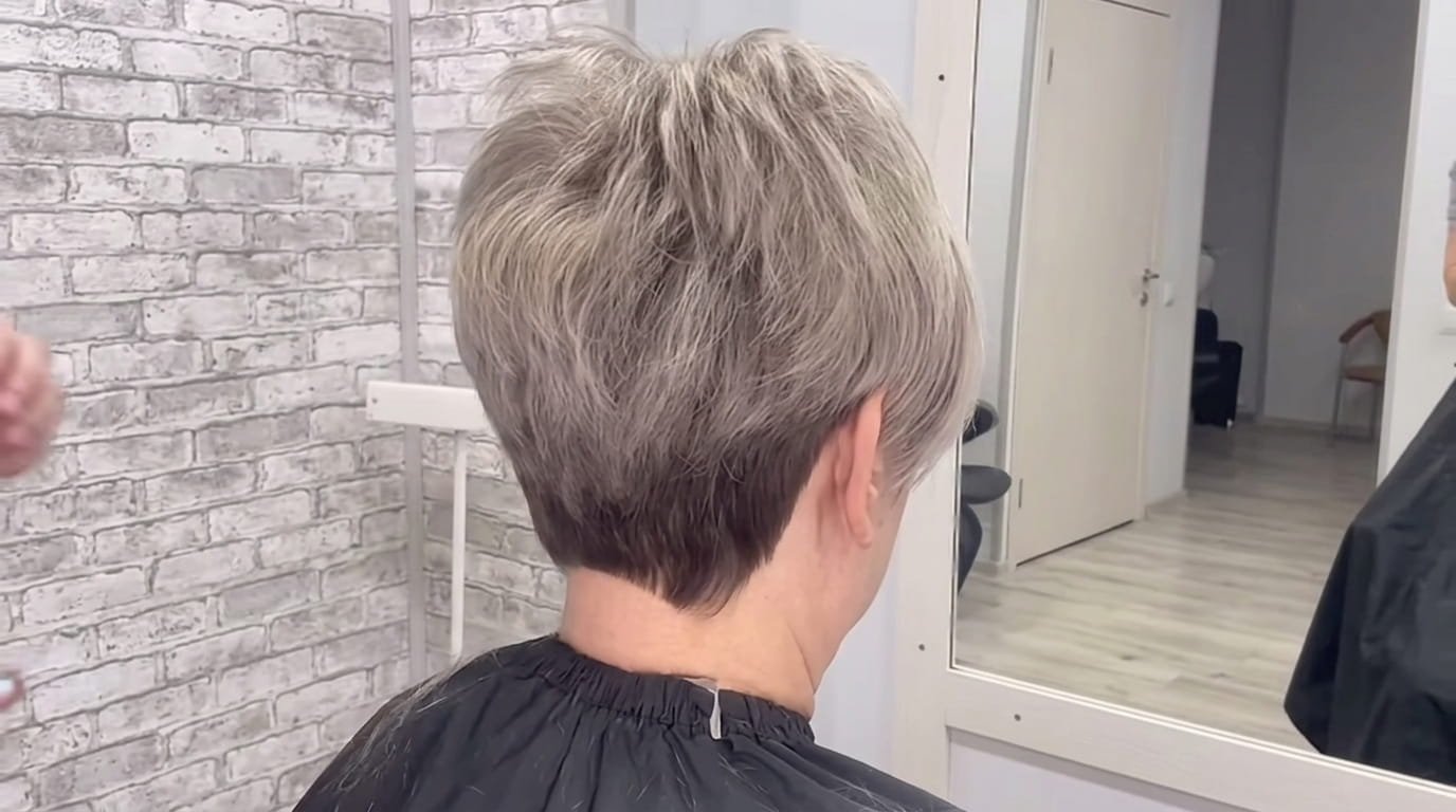 Short haircut ideas for 2026, featuring trendy pixie cuts, chic bobs, textured crops, modern bixie styles, and flattering short hairstyles for different hair types and face shapes.